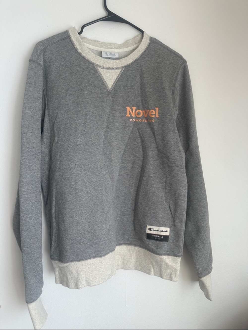 Women Champion Gray Crewneck Sweatshirt with Orange Novel Logo size L